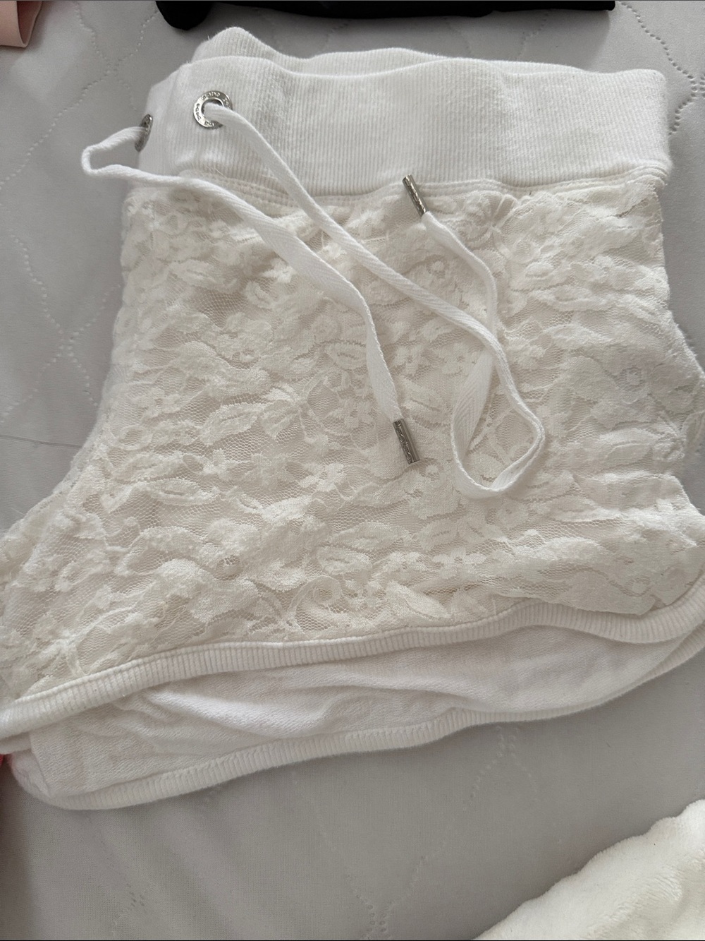 bebe White Lace-Panel Bermuda Shorts - Picture 4 of 4